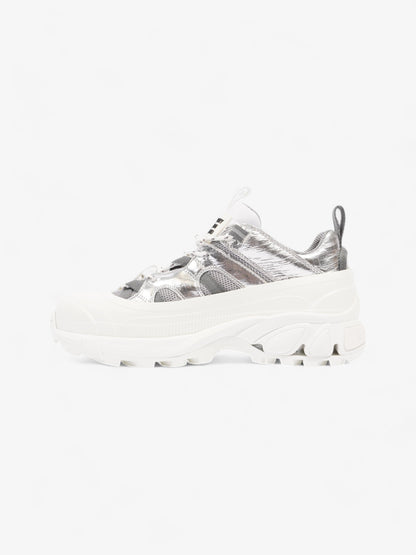 Burberry Arthur White / Silver Mesh EU 39.5 UK 6.5
