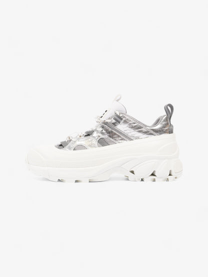 Burberry Arthur White / Silver Mesh EU 39.5 UK 6.5