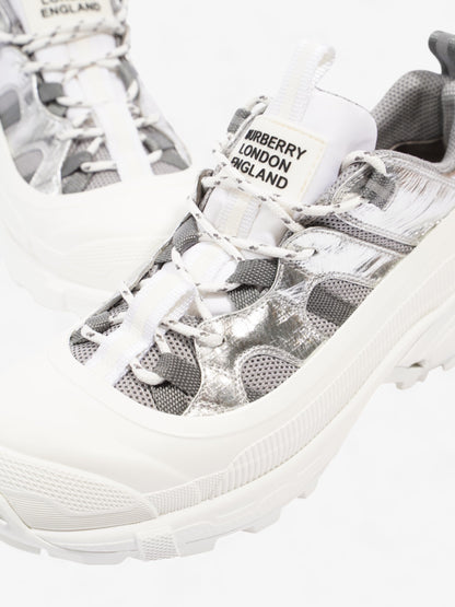 Burberry Arthur White / Silver Mesh EU 39.5 UK 6.5