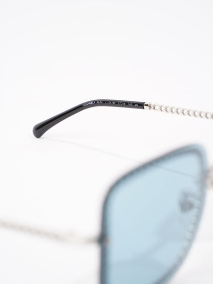 Chanel Chain Detailed Sunglasses with Double Chain Blue / Silver Acetate 140mm