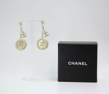 Chanel B15V Metal Silver Four-Leaf and Clover Coin Stud Earrings