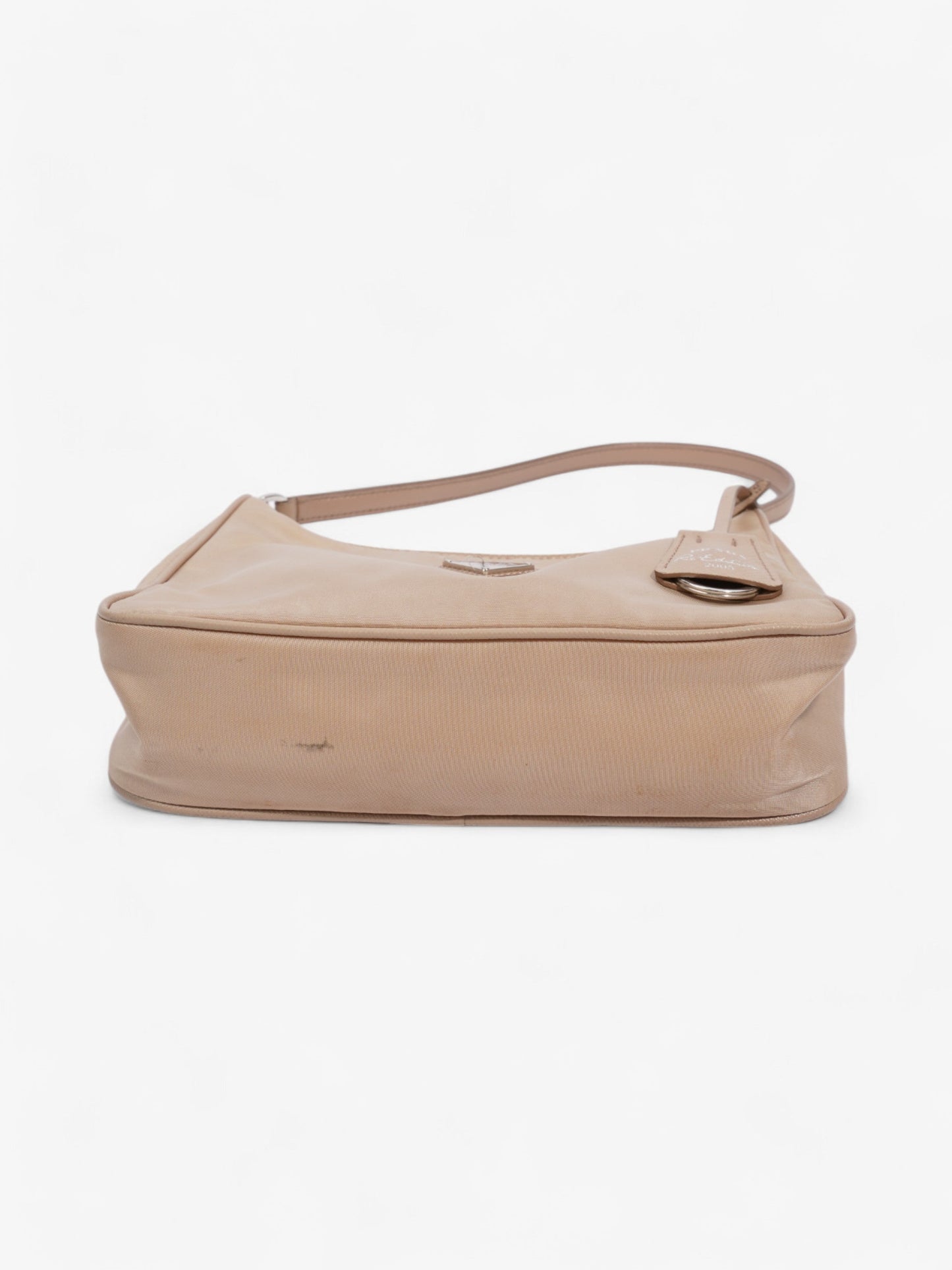 Prada Re-Edition 2000 Beige Re Nylon