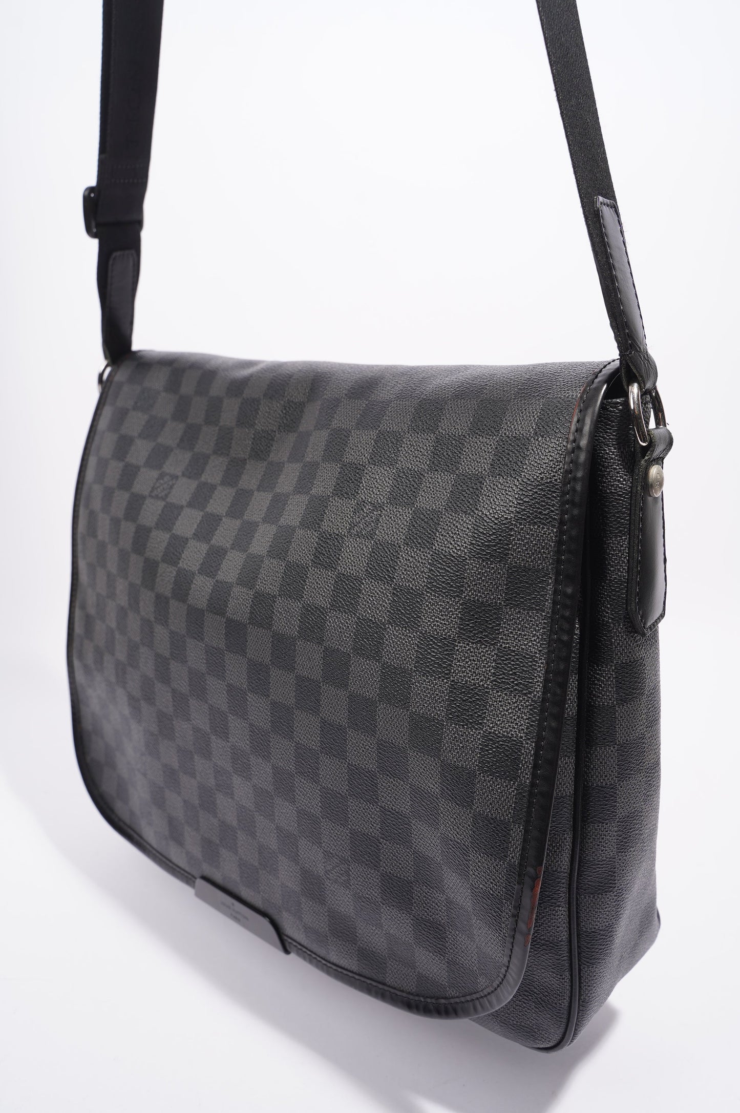 Louis Vuitton Daniel Damier Graphite Canvas MM