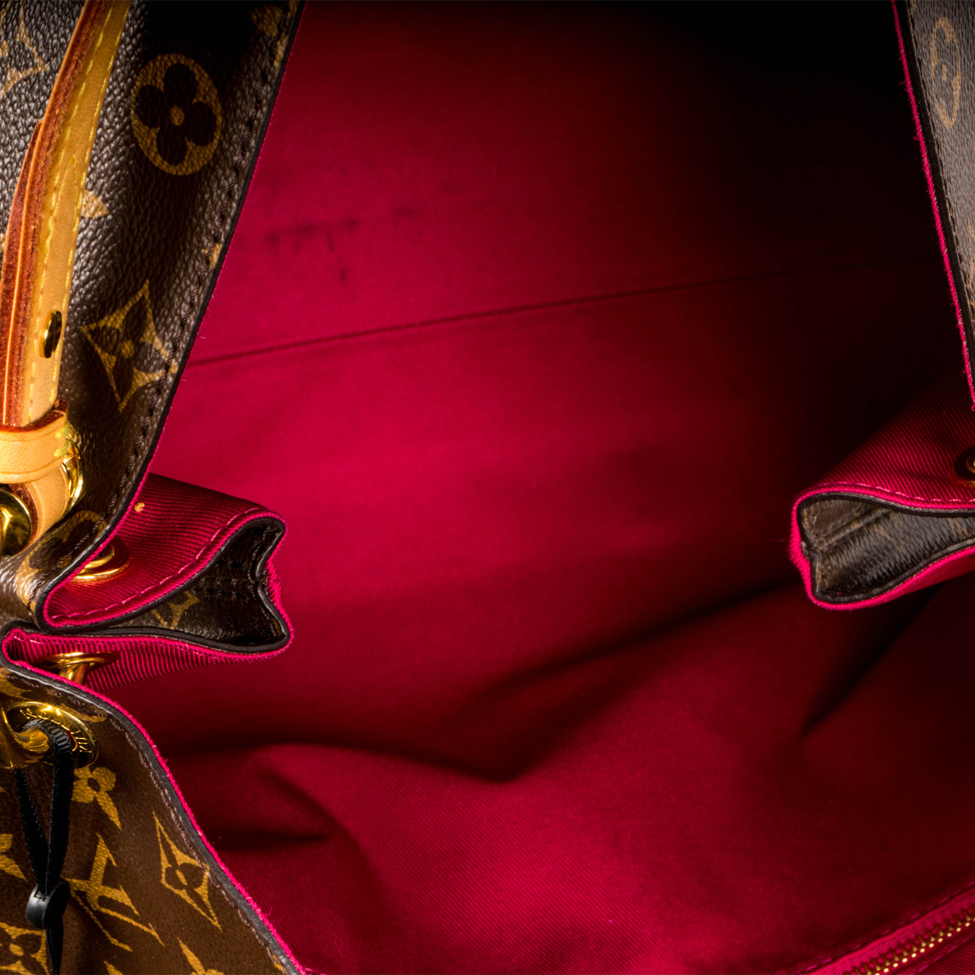 Louis Vuitton Graceful MM - Monogram Canvas