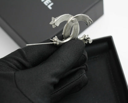Chanel C21S Rhinestone Metal Silver Star Twist Brooch