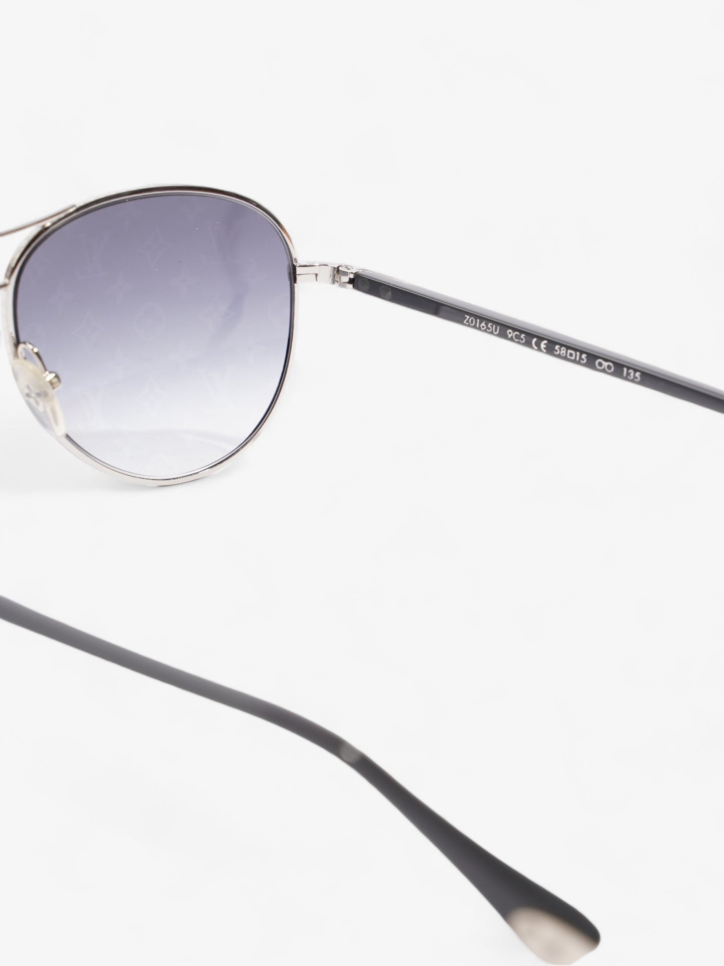 Louis Vuitton Aviator Monogram Sunglasses Silver / Grey Base Metal 135mm
