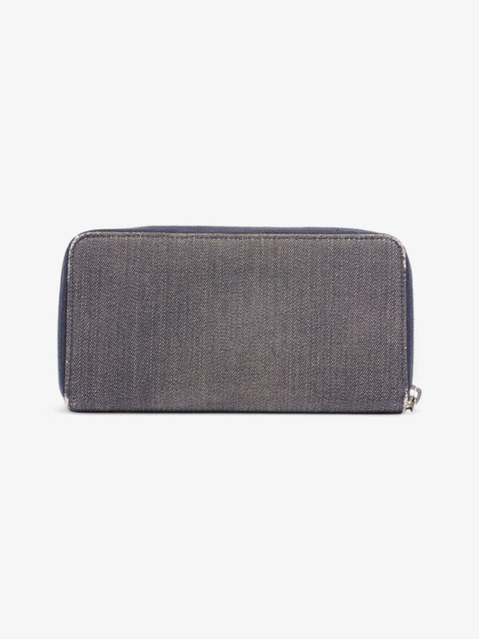 Chanel Chanel Zip Purse Navy / White Denim