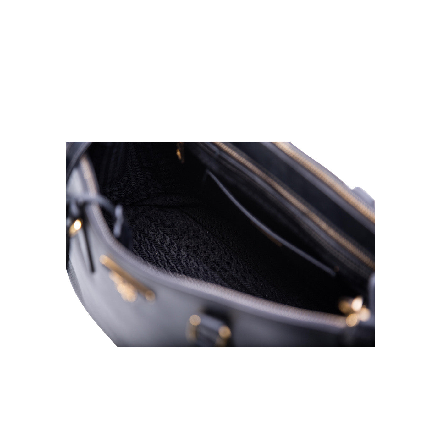 Prada Saffiano Luxe Tote Medium
