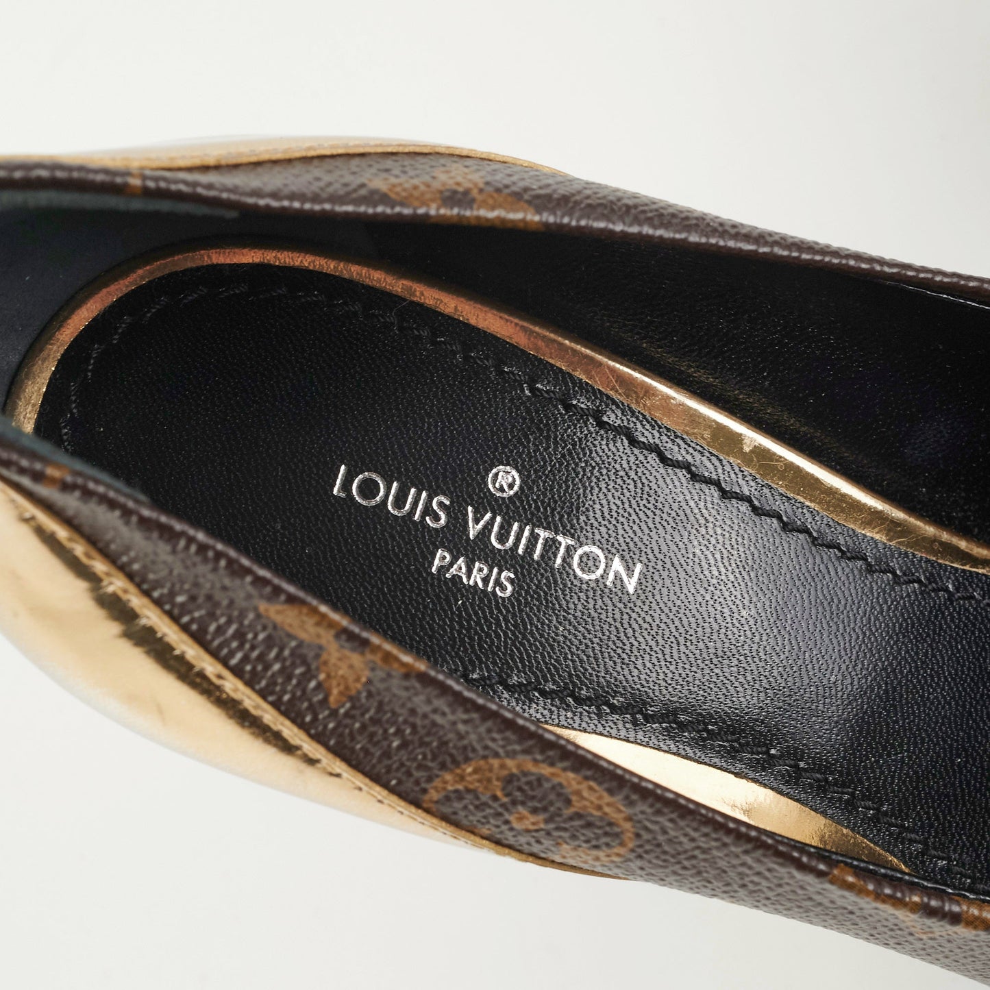 Louis Vuitton Heels Monogram/Gold Size 35