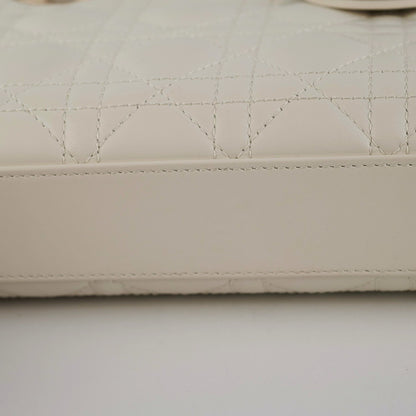 ITEM 6 - Dior D-Joy Medium White