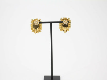 Chanel Vintage 95P Rhinestone Barbie Pink Clip-on Earrings