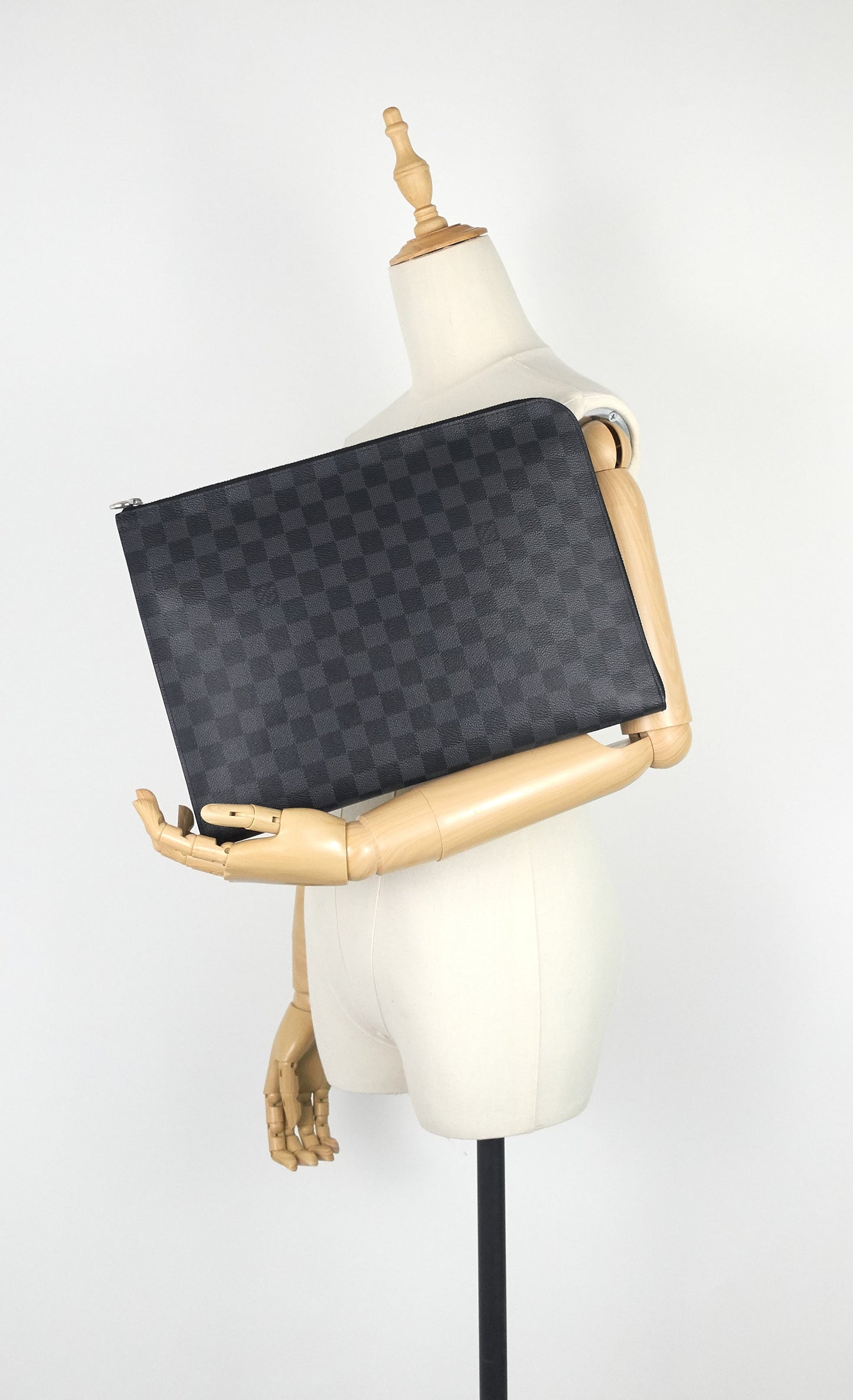 Louis Vuitto Pochette Jour GM Zip Around Damier Graphite Canvas Bag
