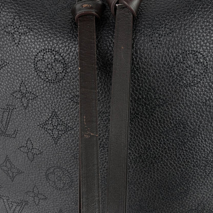Louis Vuitto Beaubourg MM Mahina Leather Hobo Bag