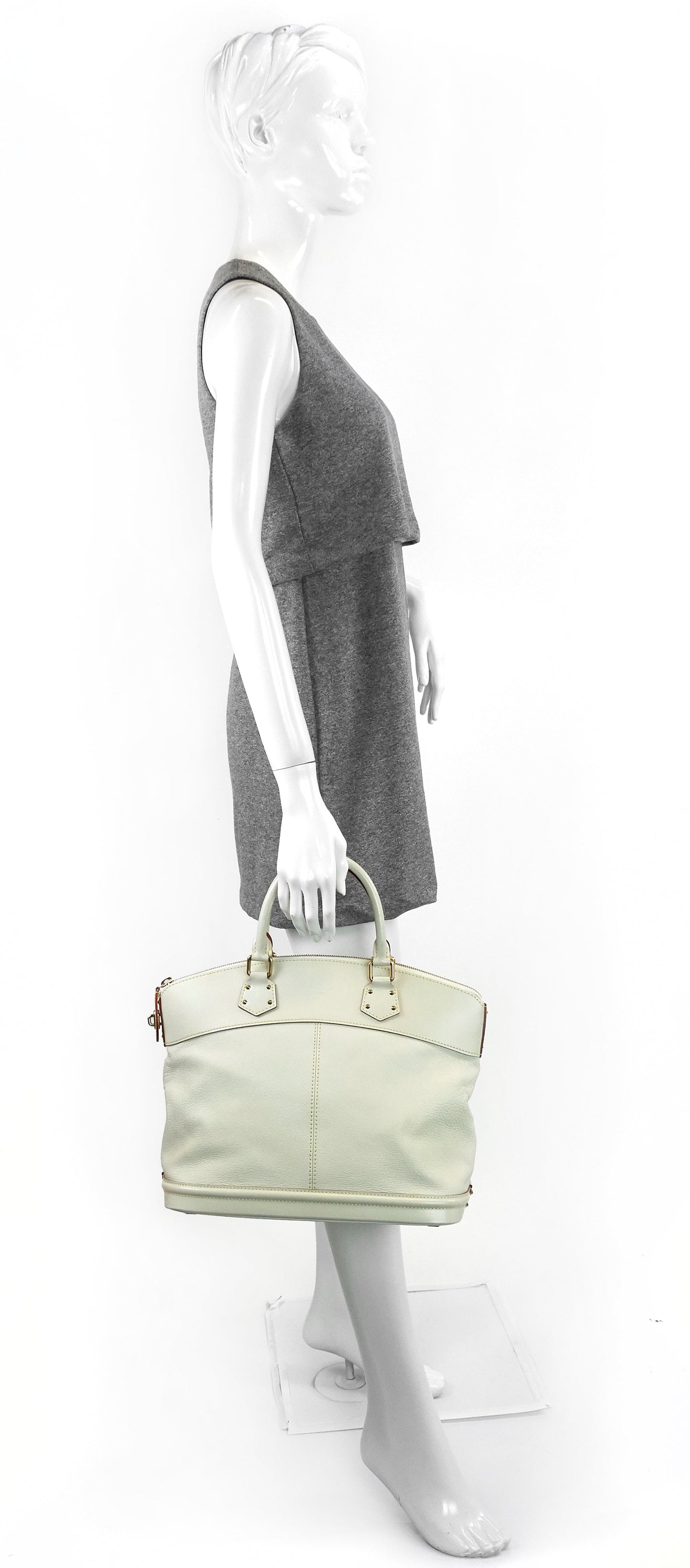 Louis Vuitto Suhali Lockit MM Goatskin Leather Handbag