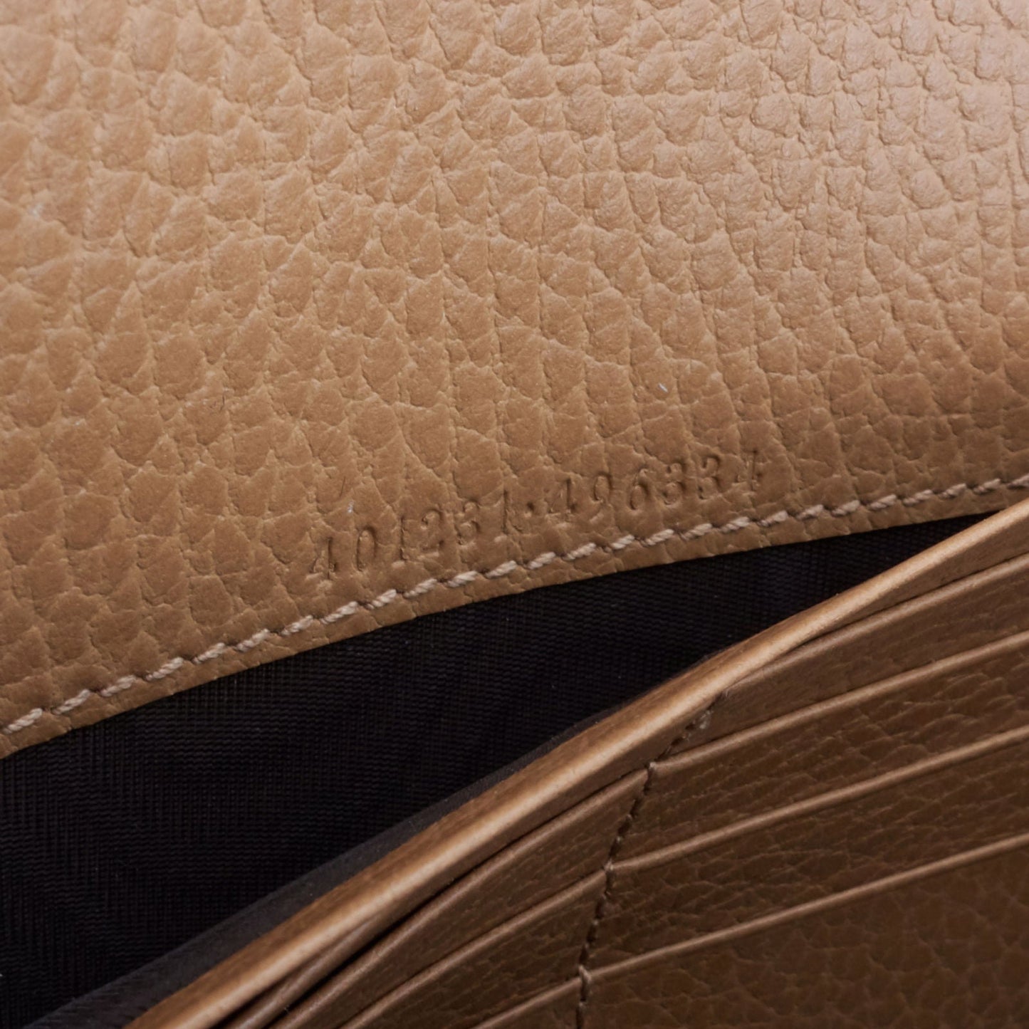Gucci Dionysus Textured Leather Mini Wallet