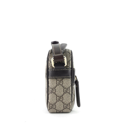 Gucci Front Zip GG Supreme Canvas Camera Bag