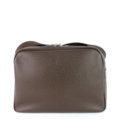 Louis Vuitto Reporter PM Taiga Leather Bag