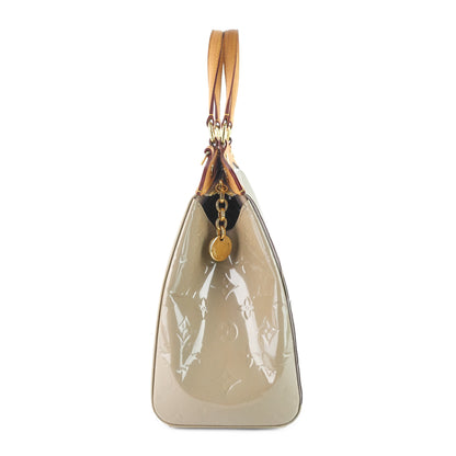 Louis Vuitto Brea MM Beige Poudre Monogram Vernis Leather Bag