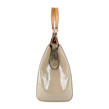 Louis Vuitto Brea MM Beige Poudre Monogram Vernis Leather Bag