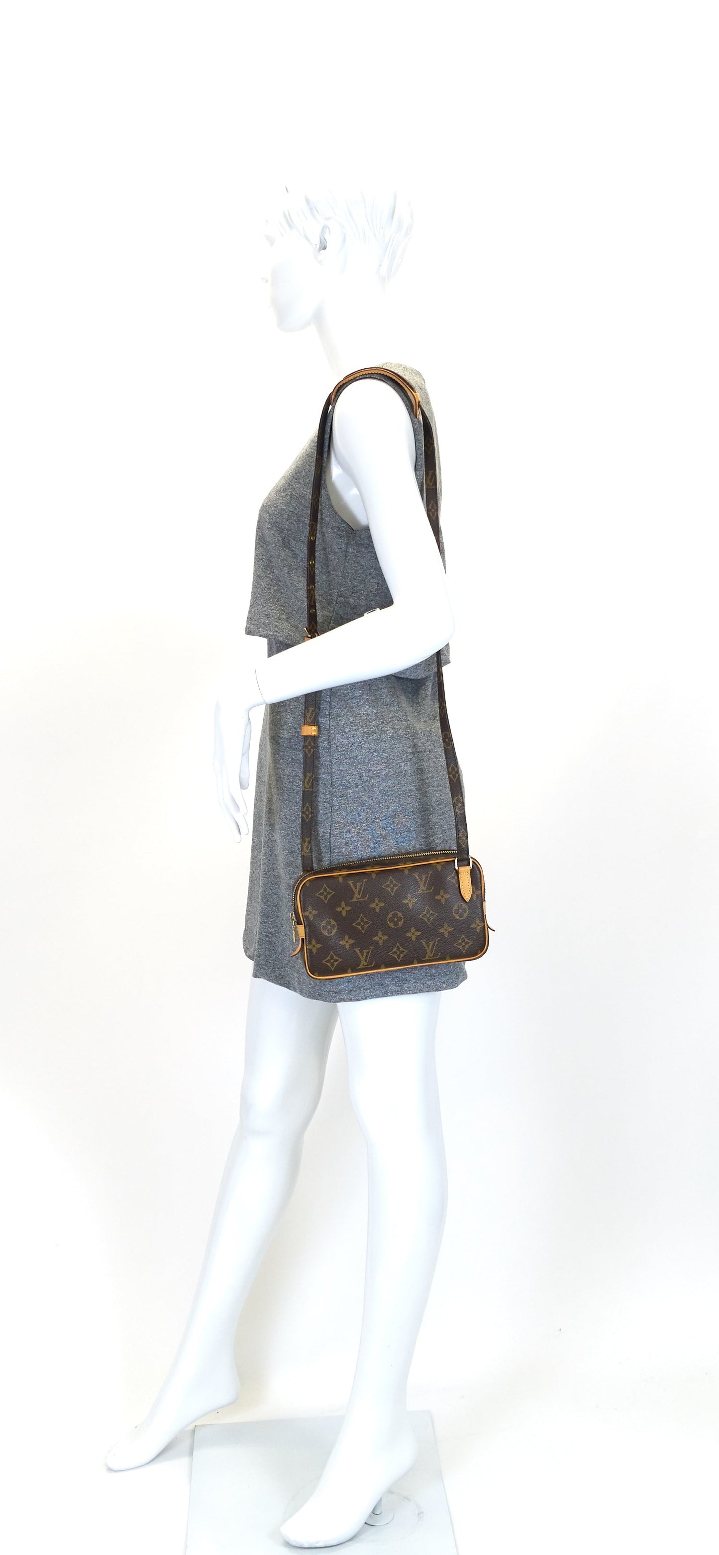Louis Vuitto Pochette Marly Bandouliere Monogram Canvas Bag