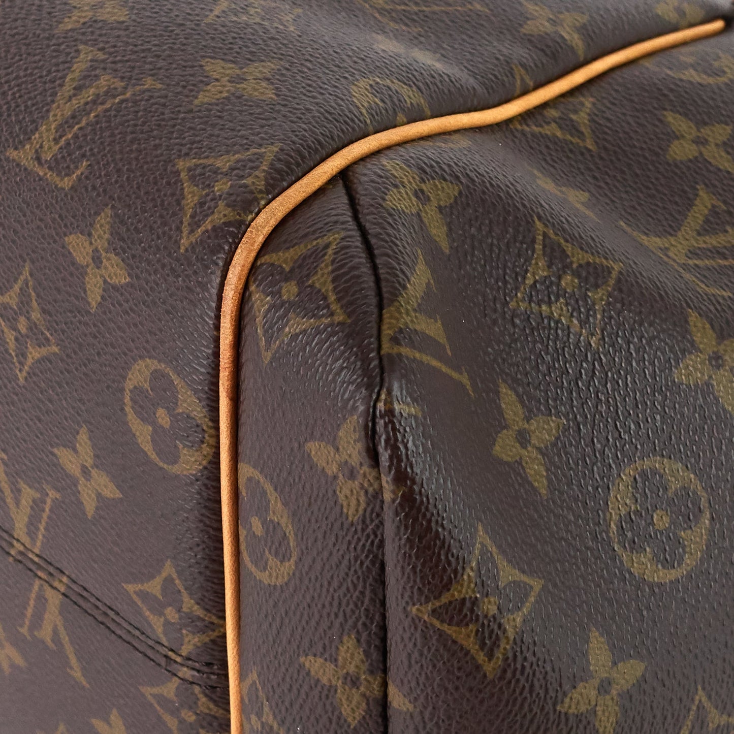 Louis Vuitto Totally MM Monogram Canvas Bag