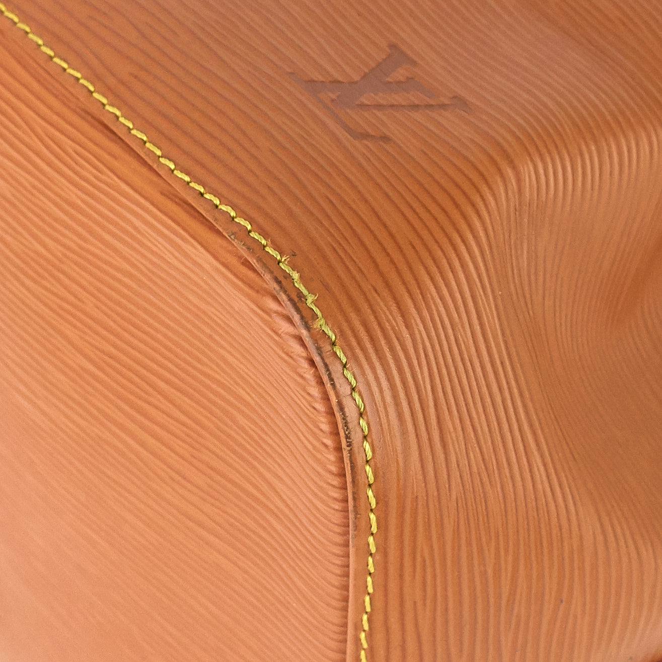 Louis Vuitto Petit Noé Cipango Gold Epi Leather Bag