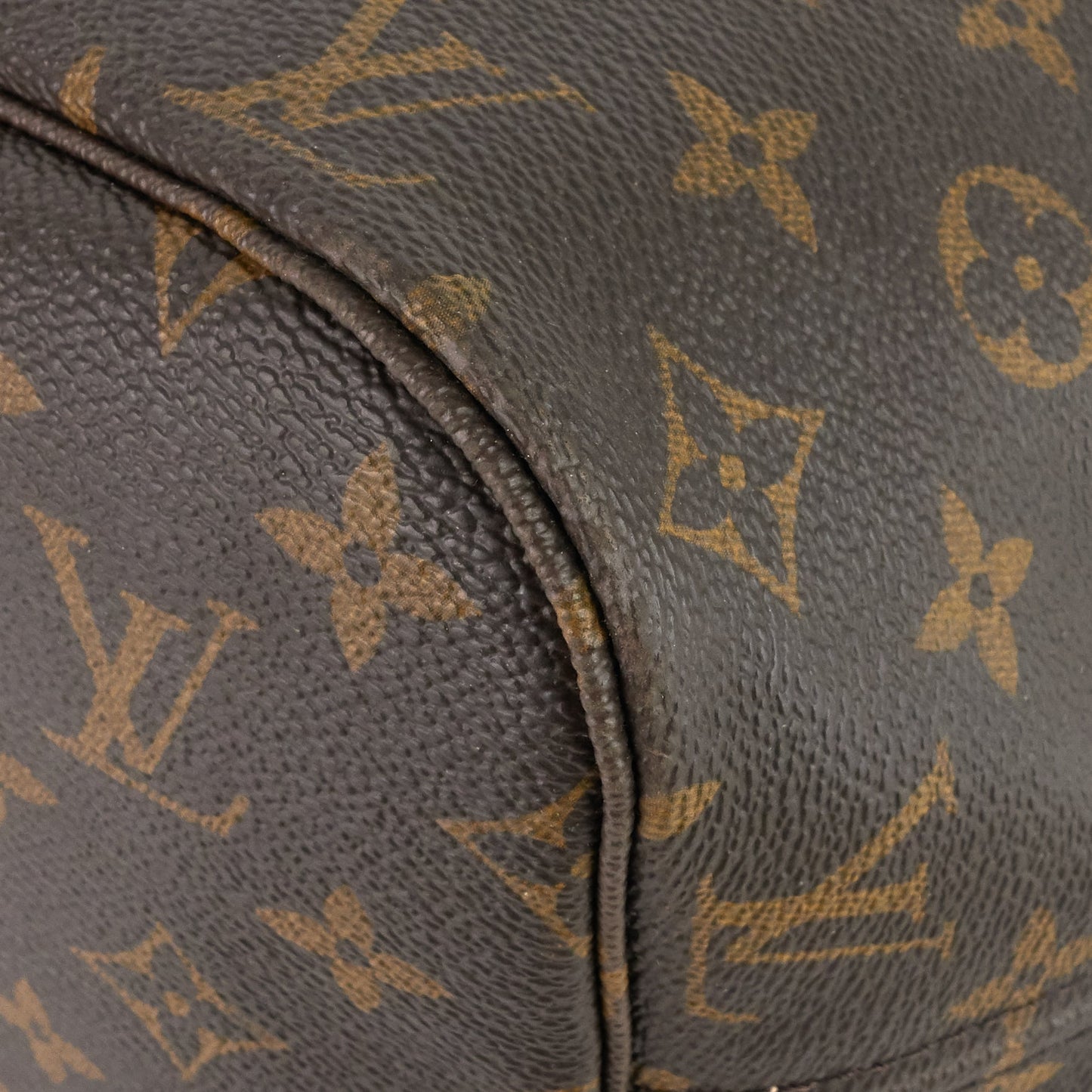 Louis Vuitto Neverfull MM Monogram Canvas Bag