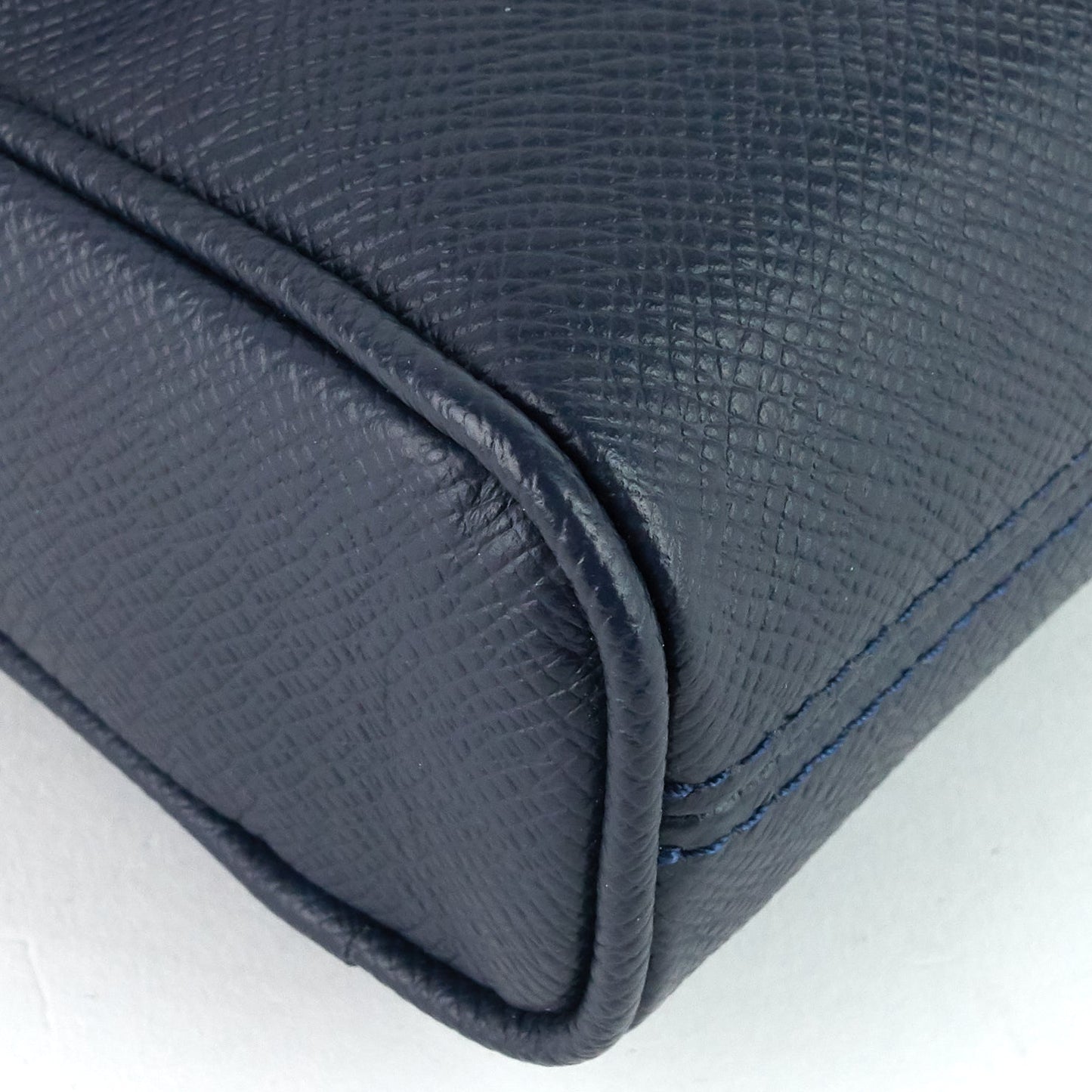 Louis Vuitto Alex PM Taiga Leather Messenger Bag