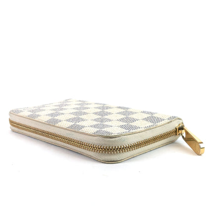 Louis Vuitto Zippy Compact Damier Azur Canvas Wallet