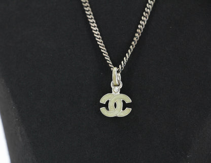 Chanel Vintage 04P Enamel Dark Green Silver Necklace