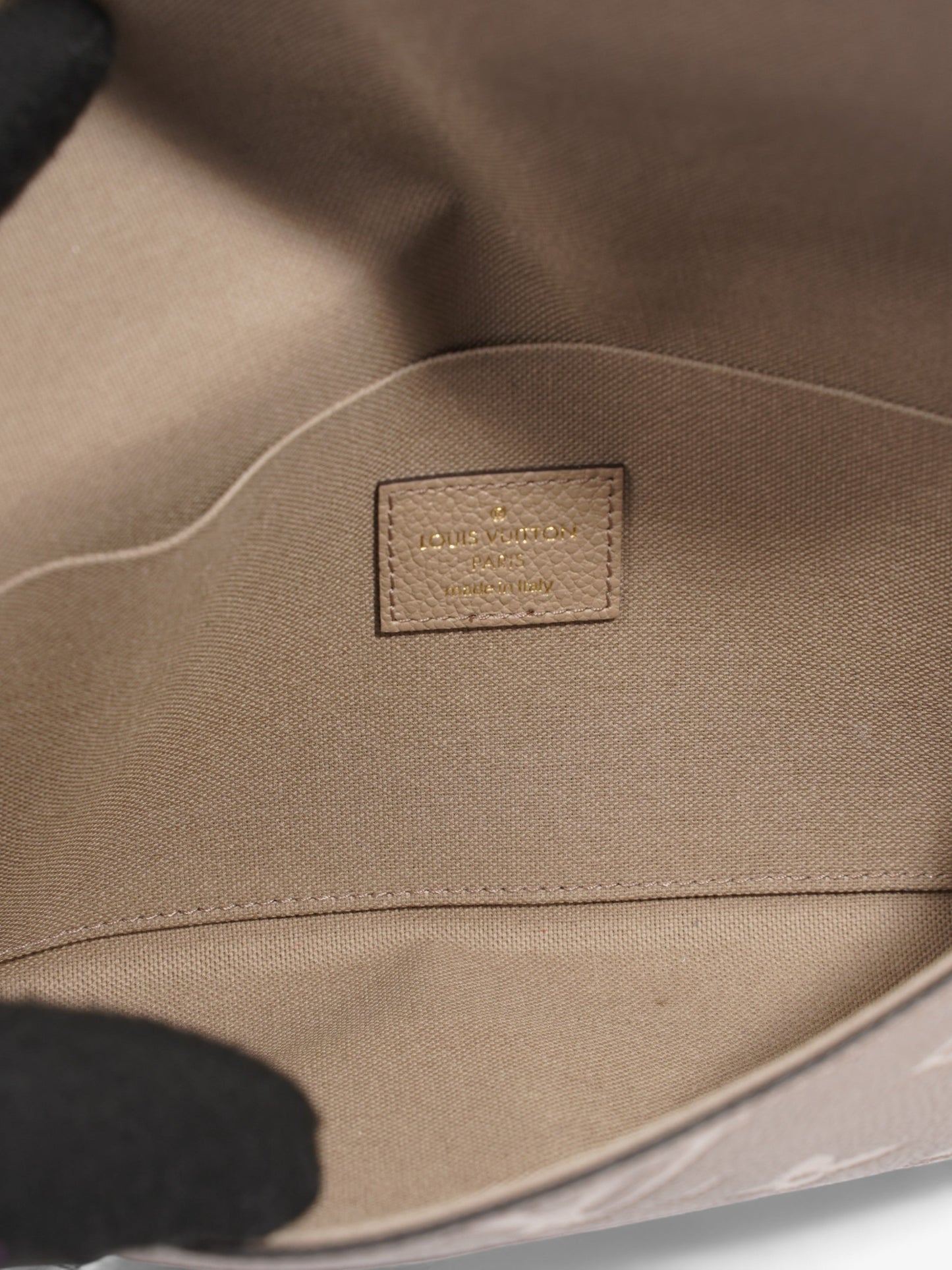 Louis Vuitton Felicie Pochette Tourterelle Gray / Cream Empreinte Leather