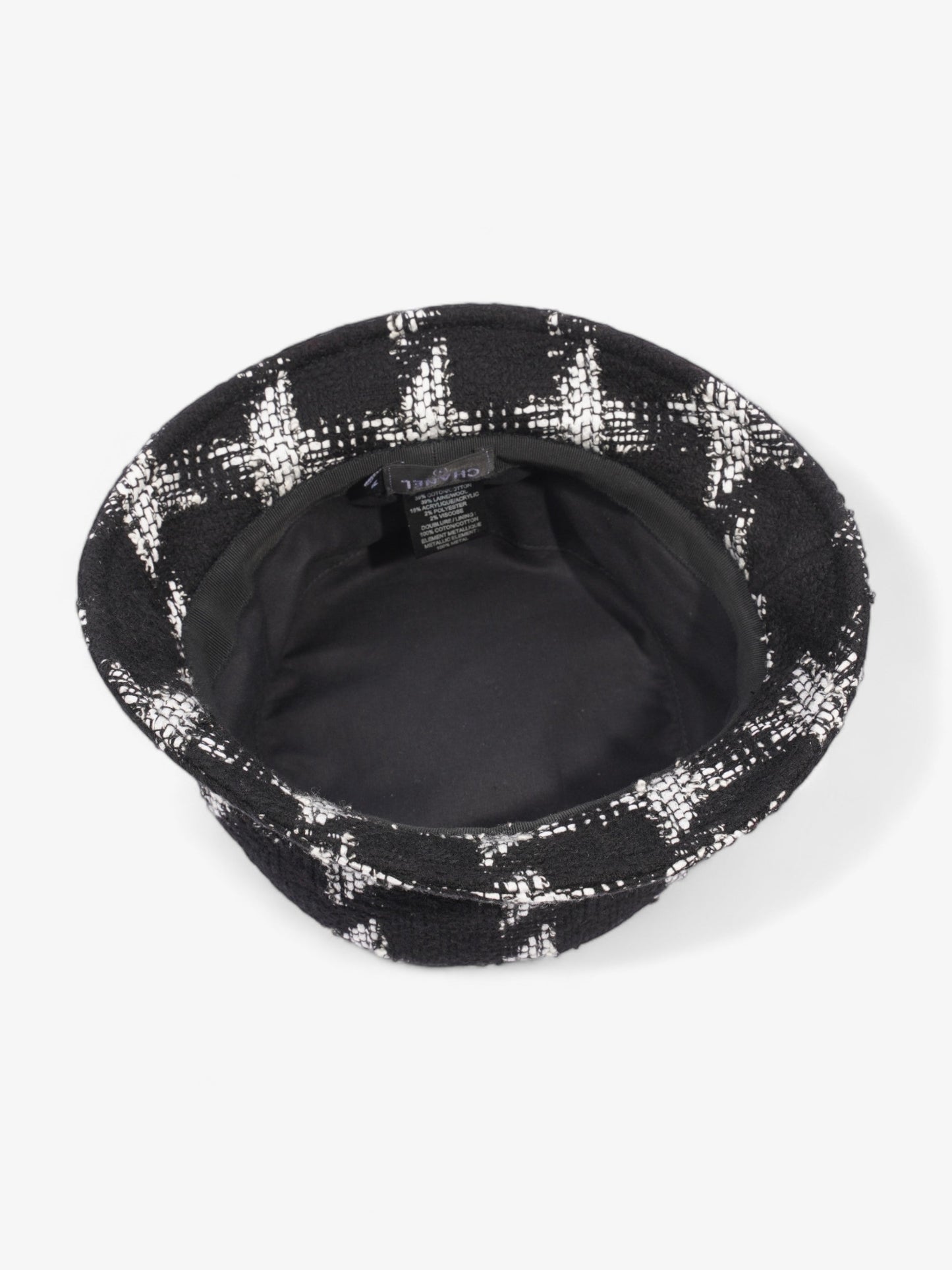 Chanel Bucket Hat Black / White Cotton Medium