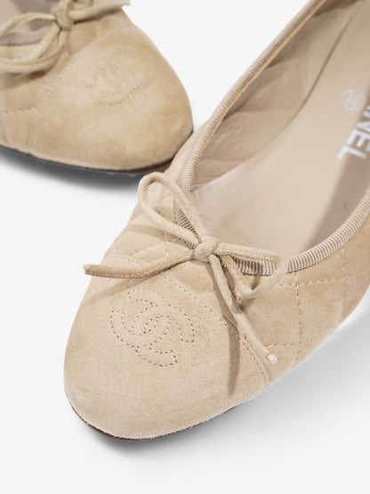 Chanel CC Ballet Flats  Beige  Suede EU 37 UK 4