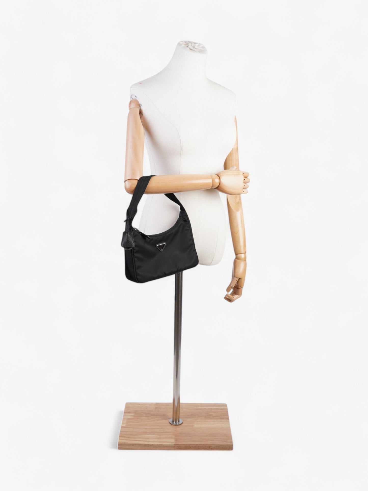 Prada Re-Edition 2000 Black Re Nylon
