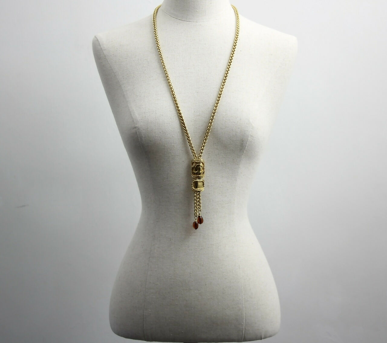 Chanel Vintage 1996 Gripoix Red Bead Gold-plated Long Necklace/Stacked Necklace/Waist Chain