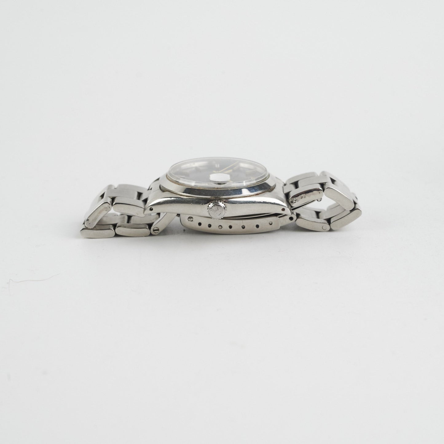 Rolex Oysterdate Black Dial Silver Oyster Bracelet 34 MM