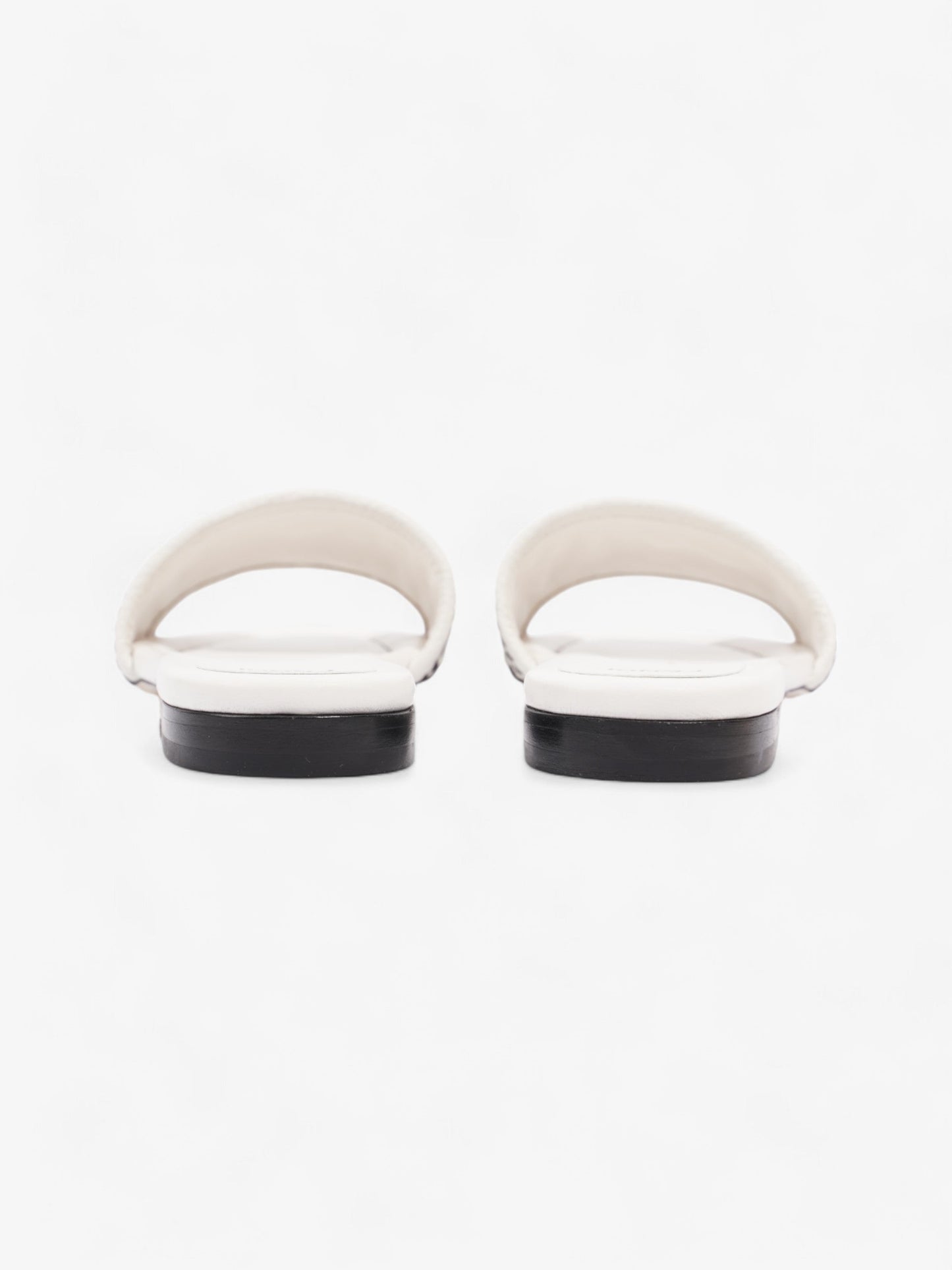 Fendi Ciabatta Slide White / Black Intrecciato Leather EU 37 UK 4