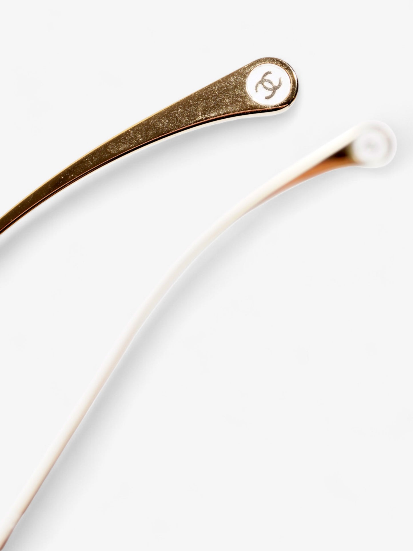Chanel Cat Eye Sunglasses Green / Gold Acetate 140mm