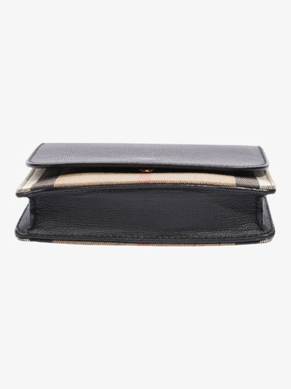 Burberry Hampshire Chain Wallet Black / Vintage Check Leather