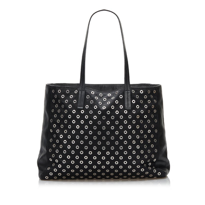 Prada Grommet Tessuto Tote (SHG-HPEKAR)