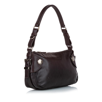 Prada Leather Baguette (SHG-heUfDp)
