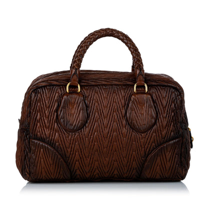 Prada Quilted Leather Handbag (SHG-29507)