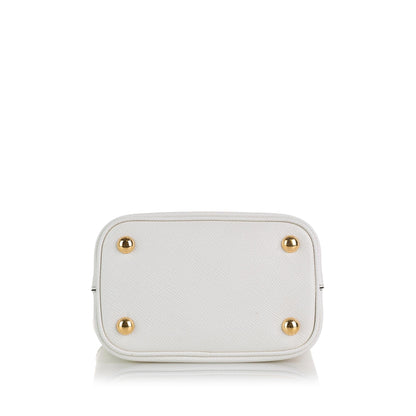 Prada Small Saffiano Cuir Panier (SHG-37743)