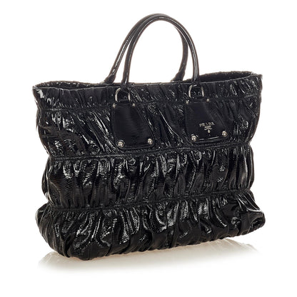 Prada Vernice Gaufre Tote Bag (SHG-26260)