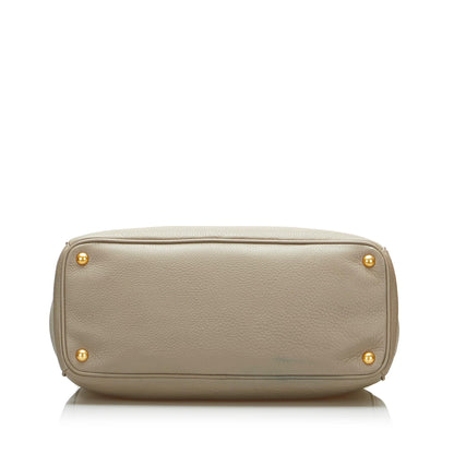 Prada Vitello Daino Bag (SHG-LaNOQI)