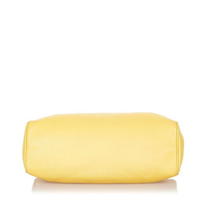 Prada Vitello Daino Handbag (SHG-20920)