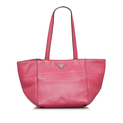 Prada Vitello Daino Shoulder Bag (SHG-YWTXqd)