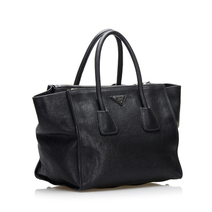 Prada Vitello Twin Pocket (SHG-37745)