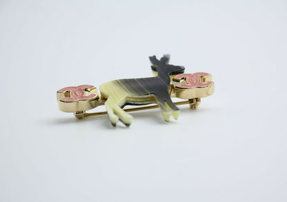 Chanel Vintage 01A Metal Dark Green Gradient Deer Brooch