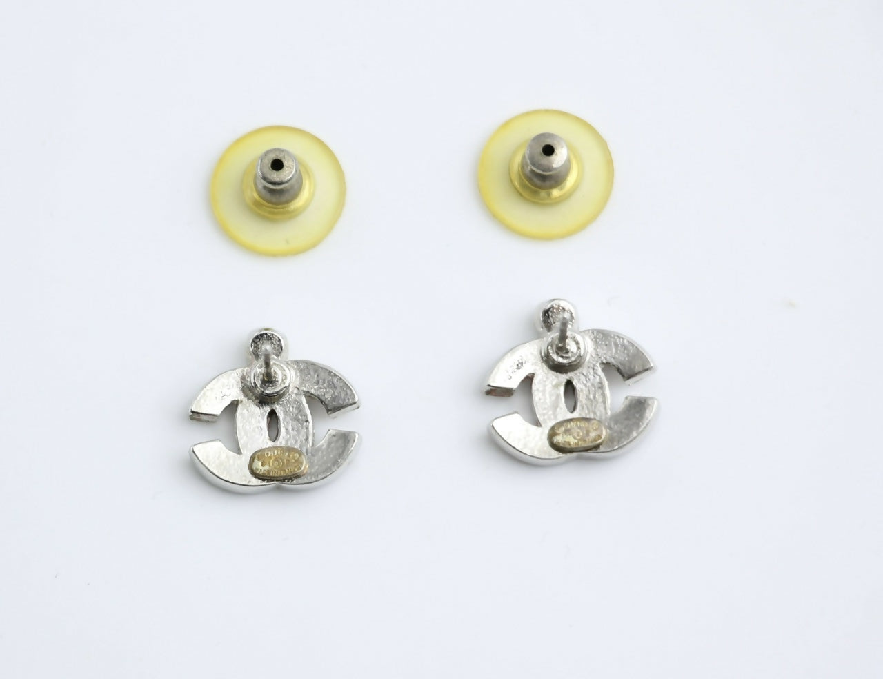 Chanel Vintage 04P Rhinestone Matte Purple Silver CC Clip-on Earrings